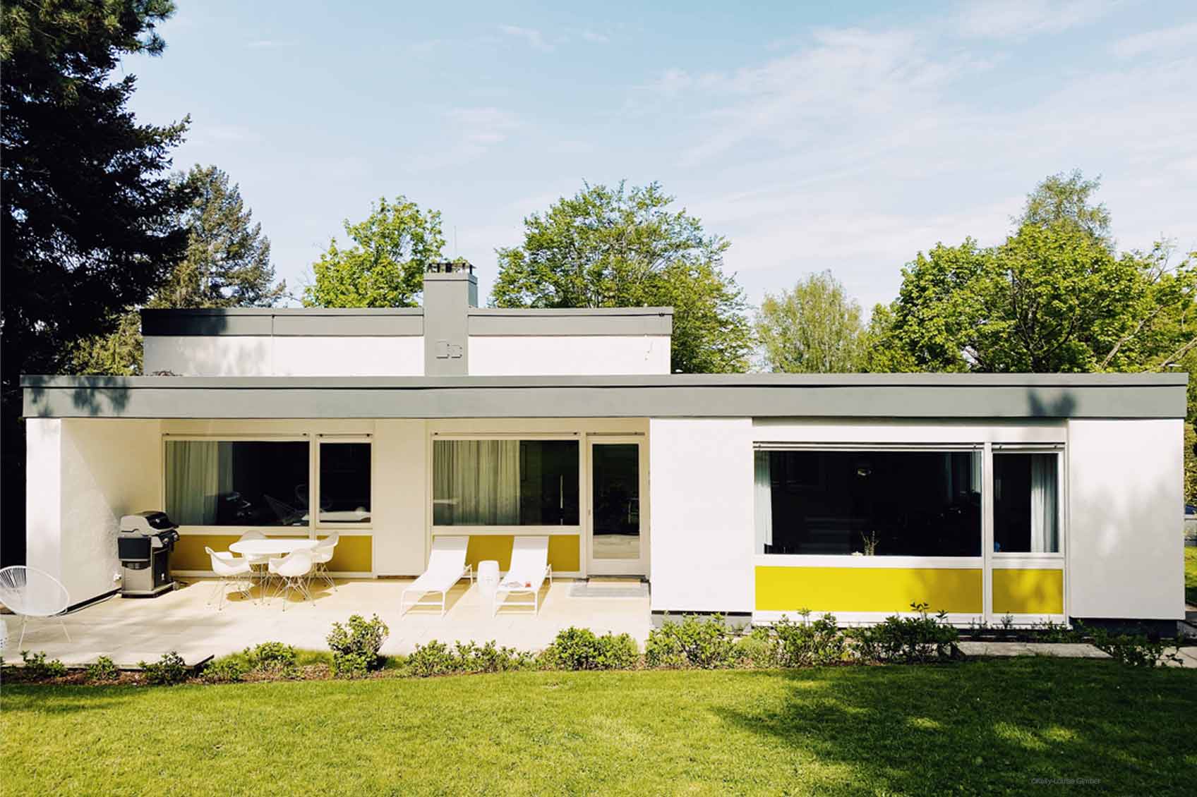 House in Karlsruhe after rennovation with 4320F vert olive vif