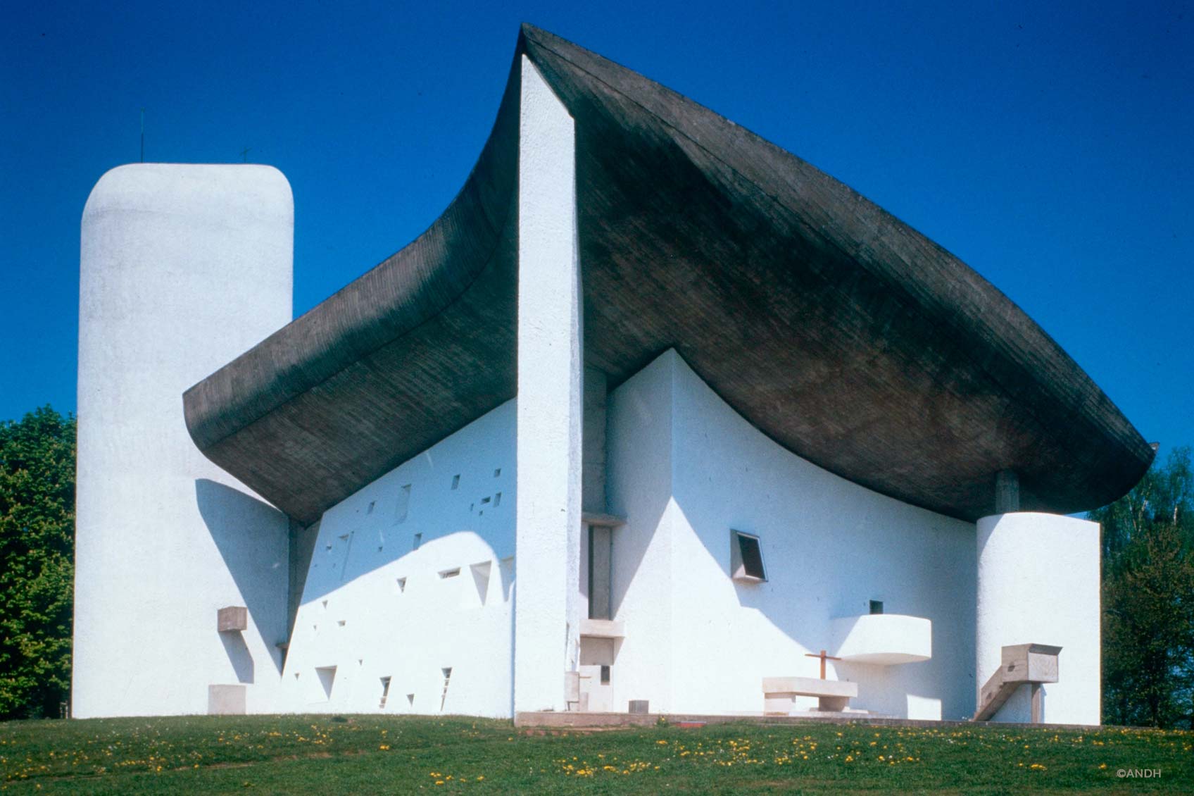 Chapelle Ronchamp Le Corbusier ©ANDH